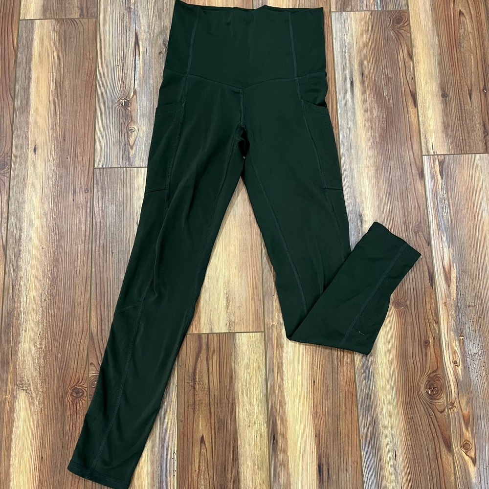 Green leggings